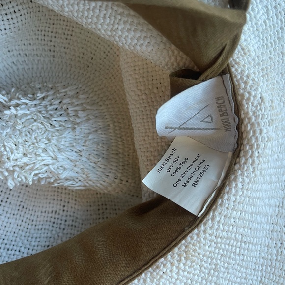 Elegant White Women's Sun Hat - Picture 3 of 7